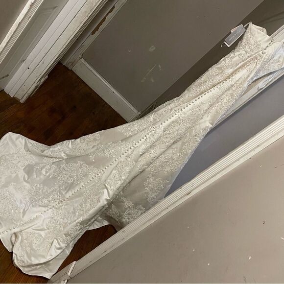 oleg cassini satin lace strapless trumpet beaded wedding‎ dress 6 - Picture 8 of 16